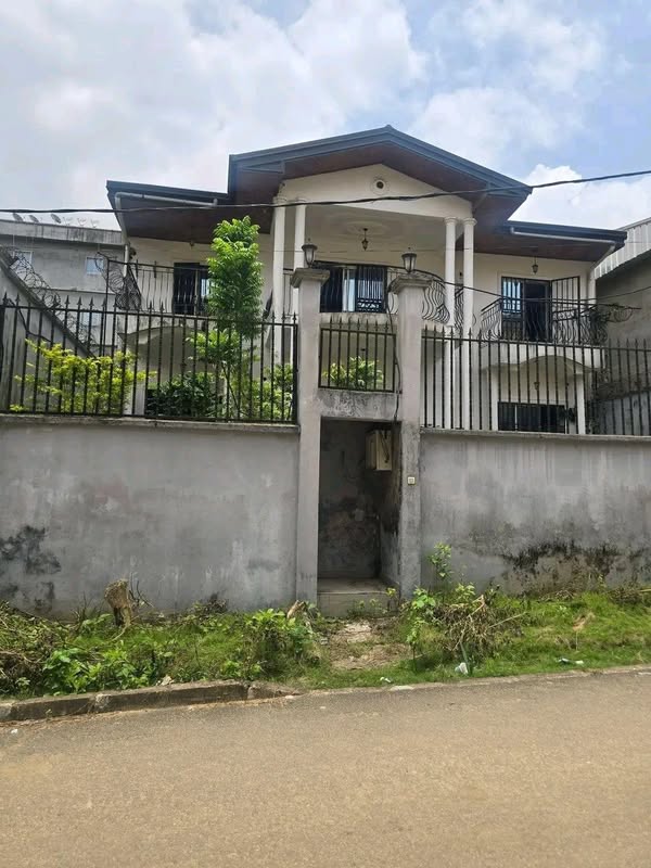 Duplex de 5 chambres près des logements sociaux